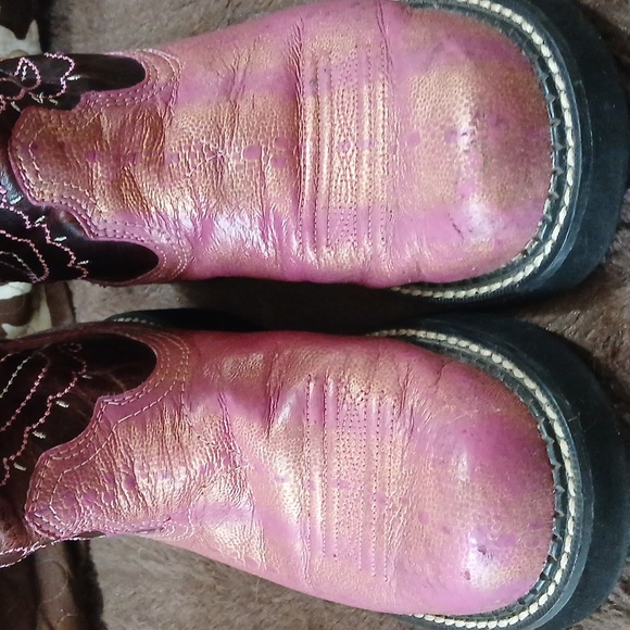Ariat Pink and Brown Western Boots - Picture 5 of 13